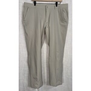 Men's Under Armour UA Straight Leg Khaki 38/32 38x32 Pants Golf